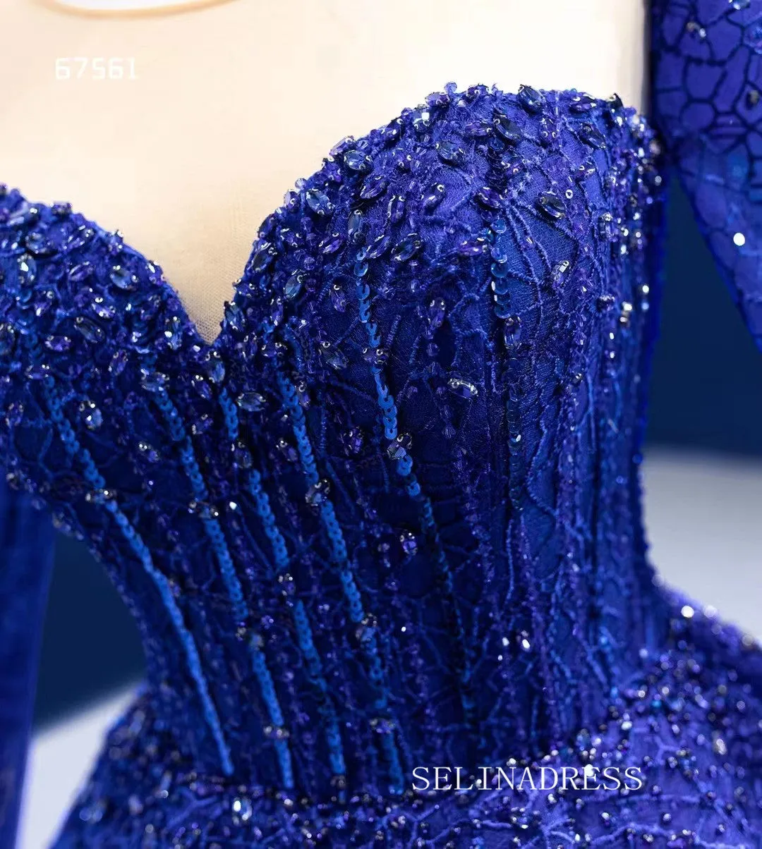 Luxury Scoop Long Sleeve Royal Blue Ball Gown Prom Dress Beaded Quincess Evening Gowns RSM67561