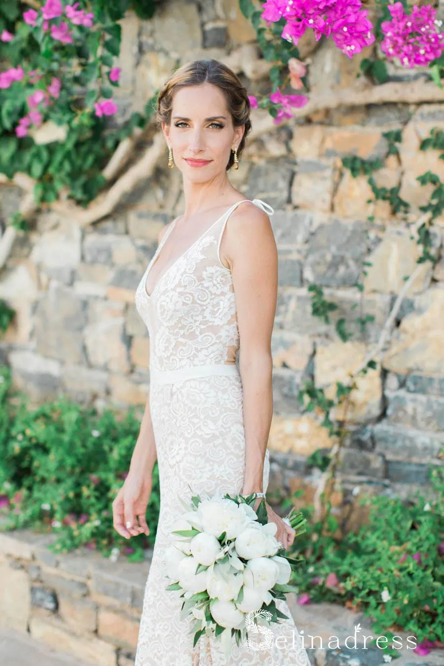 Mermaid Lace Wedding Dresses Sweep Train Open Back V neck Sexy Bridal Gown SEW039