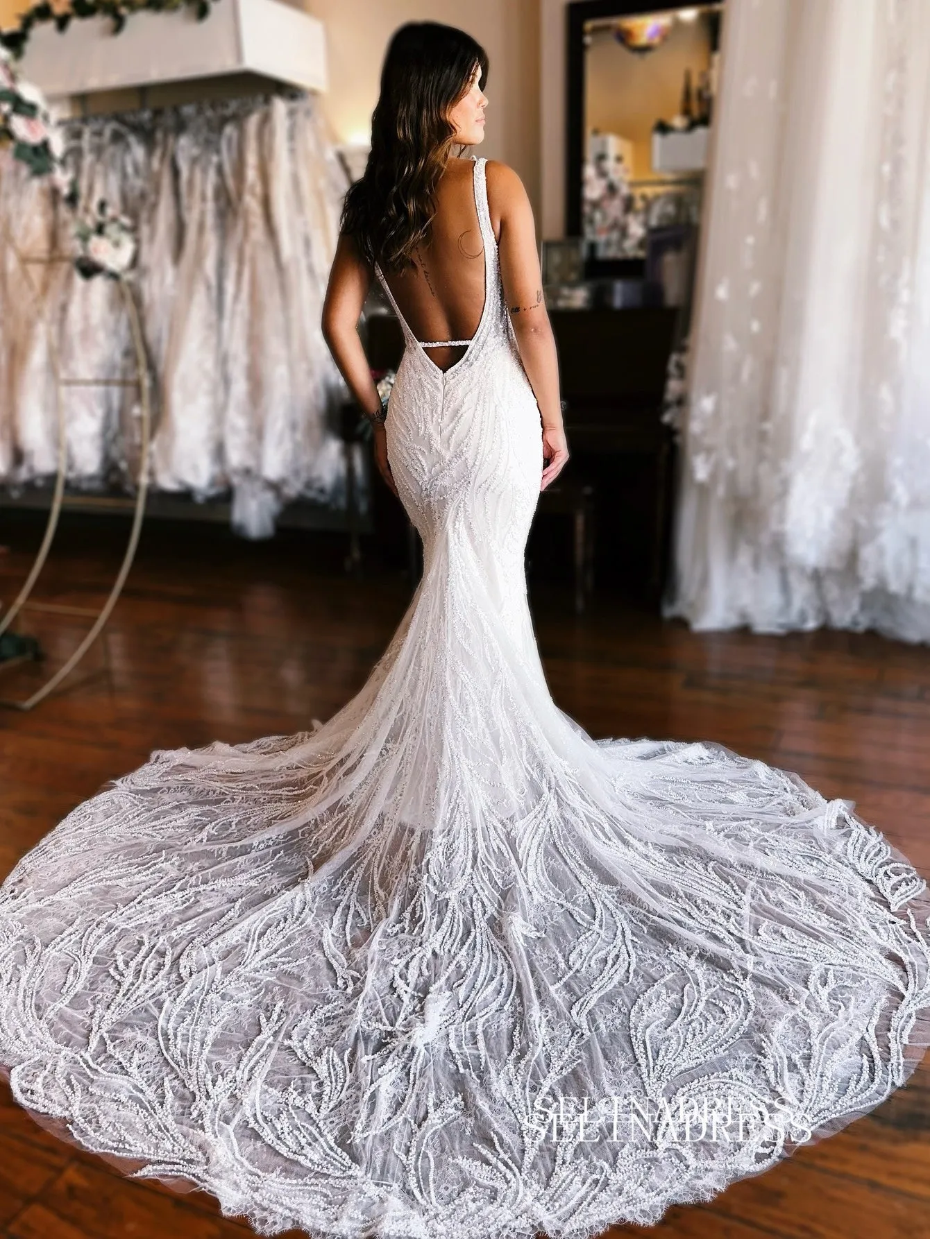 Mermaid V neck White Wedding Dresses Sparkly Bridal Gowns EWR459
